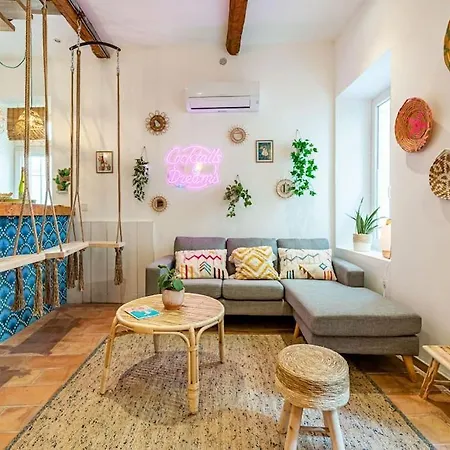 Apartment Ciotat Colada Beau Duplex Atypique A 50 M Du Port Classe 3 Etoiles La Ciotat