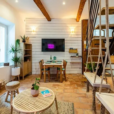 Ciotat Colada Beau Duplex Atypique A 50 M Du Port Classe 3 Etoiles * La Ciotat